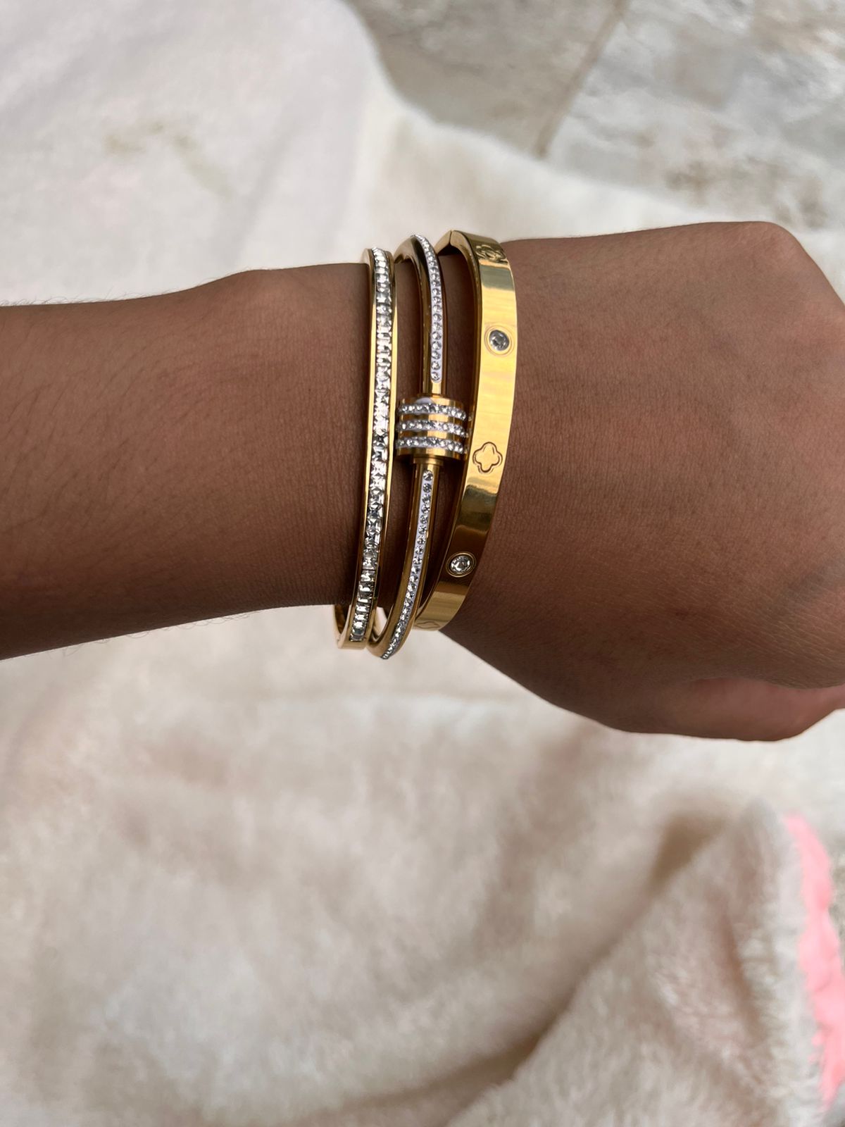 Set Brazalete elegancia Dorada Cajregal